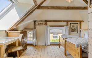 4 Schlafzimmer, Reisekinderbett, kostenloses WLAN