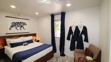 1 bedroom, travel crib, free WiFi, bed sheets