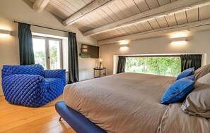 7 Schlafzimmer, Reisekinderbett, kostenloses WLAN, Bettwäsche
