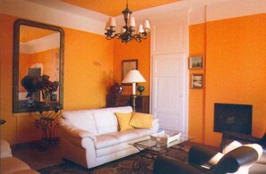 TV, fireplace, DVD player