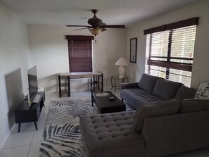 Smart TV - Savings Galore. Now open for Seasonal In Jan-Feb min rent. (Delray Beach)