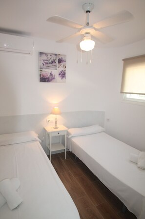 3 Schlafzimmer, Bügeleisen/Bügelbrett, WLAN, Bettwäsche