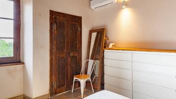 1 camera, ferro/asse da stiro, Wi-Fi gratuito, lenzuola