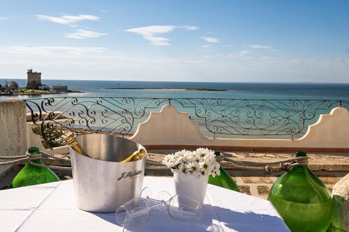 Holiday Home 'Villa Gaudì - Mallorca' with Private Terrace, Wi-Fi and Air Conditioning