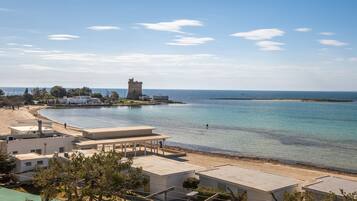 Una spiaggia nelle vicinanze