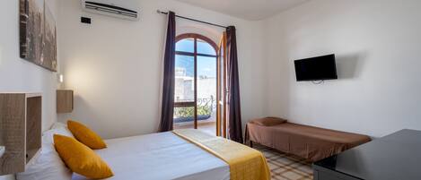 3 habitaciones, wifi gratis y ropa de cama