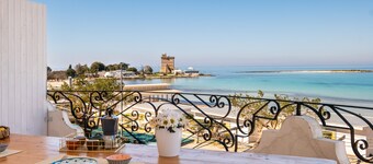 Holiday Home 'Villa Gaudì - Sagrada' with Sea View, Wi-Fi and Air Conditioning