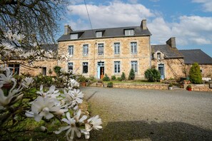 Exterior - Holiday Home 'Gite 1' with Shared Pool, Private Terrace and Wi-Fi (Prat)