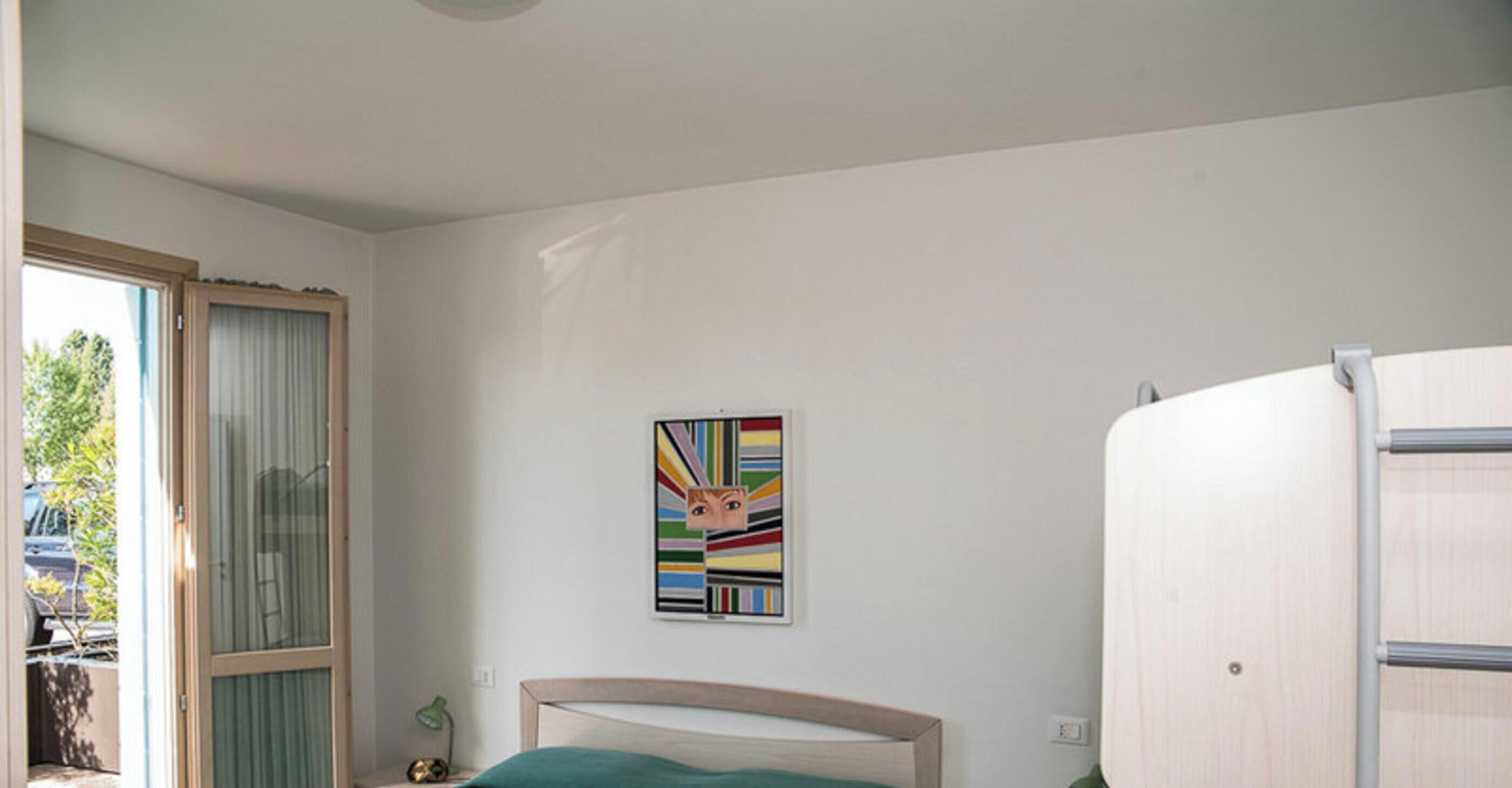 1 bedroom, iron/ironing board, bed sheets