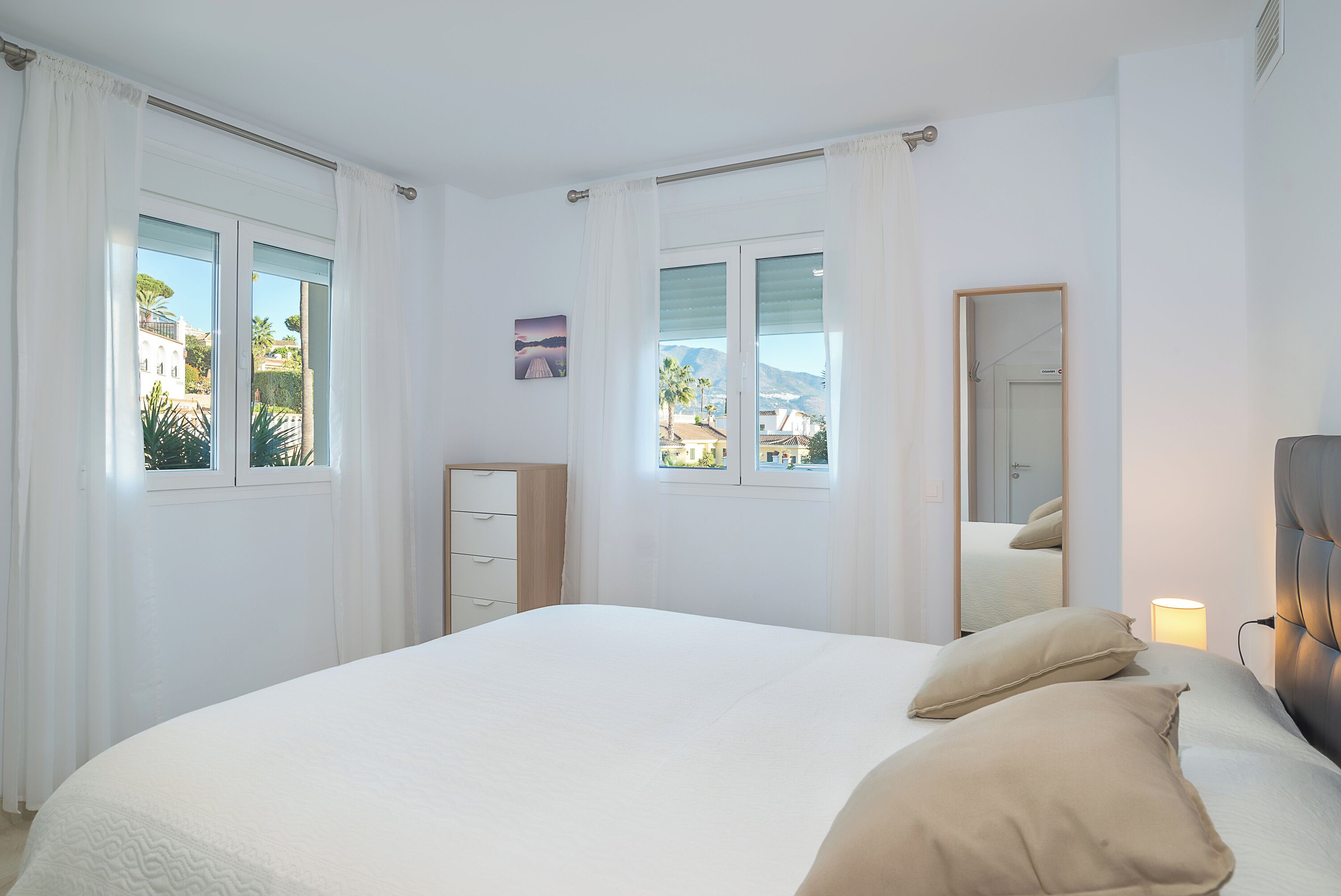 5 bedrooms, iron/ironing board, free WiFi, bed sheets