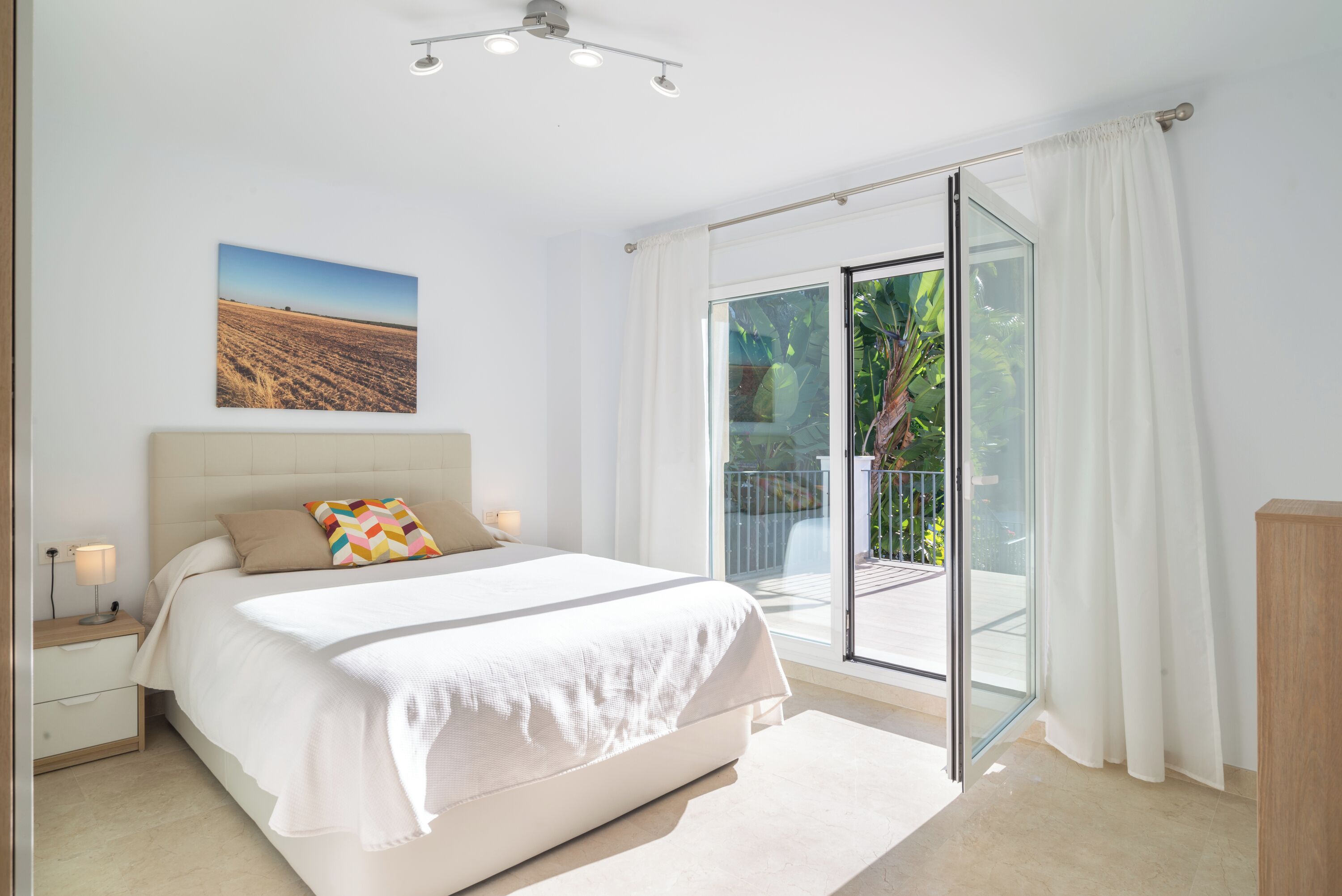 5 Schlafzimmer, Bügeleisen/Bügelbrett, kostenloses WLAN, Bettwäsche