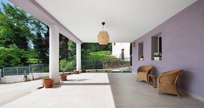 Ferienwohnung "Casa Mavi" mit gemeinsamer Terrasse, WLAN und Klimaanlage