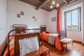 2 habitaciones, wifi gratis y ropa de cama 