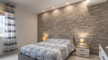 2 chambres, fer et planche Ă repasser, Wi-Fi gratuit, draps fournis