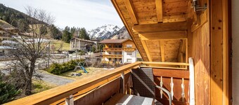 Apartment 'Gartnerhof Sonnenblume' with Mountain View, Shared Garden and Wi-Fi