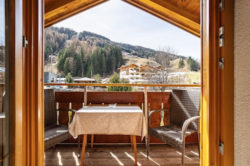 Ferienwohnung 'Gartnerhof Sonnenblume' mit Bergblick, Gemeinschaftsgarten und WLAN