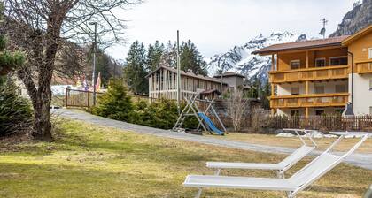 Ferienwohnung 'Gartnerhof Glücksklee' mit Bergblick, Gemeinschaftsgarten und WLAN