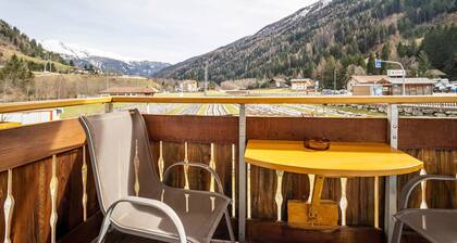 Apartment 'Gartnerhof Glücksklee' with Mountain View, Shared Garden and Wi-Fi