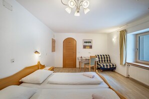 1 habitación, wifi gratis y ropa de cama
