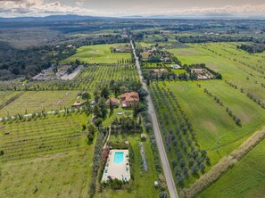 Exterior - Agriturismo "Il Nazareno - Il Coppaio" with Shared Pool and Wi-Fi (cecina)