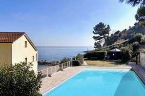 A heated pool - N276 - Numana, Spiaggiola beach front apartment (Numana)