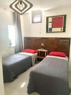 2 bedrooms, free WiFi - Cathedral Angels (TROYES)