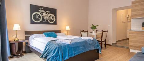 1 bedroom, WiFi, bed sheets