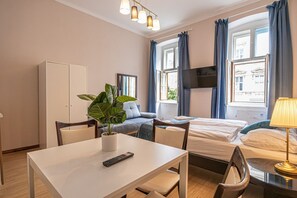 1 bedroom, iron/ironing board, WiFi, bed sheets