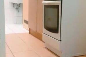 Interior - Central 1BR Apt Near Danube River (Wien)