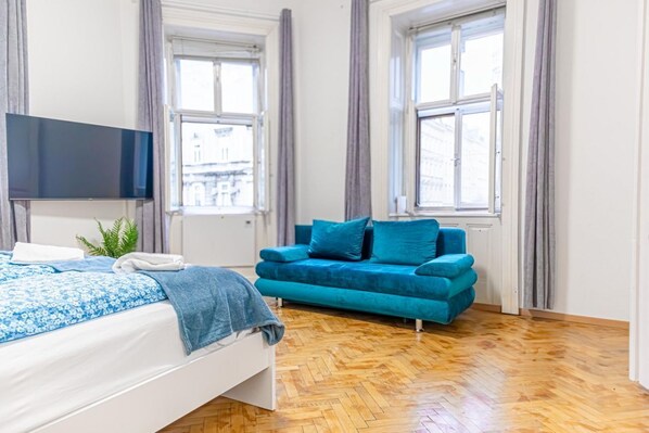 2 Schlafzimmer, Schreibtisch, WLAN, Bettwäsche