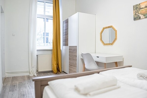 2 bedrooms, WiFi, bed sheets