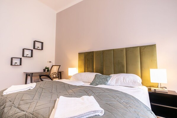 2 bedrooms, WiFi, bed sheets