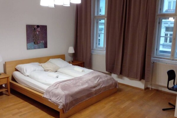 2 bedrooms, WiFi, bed sheets