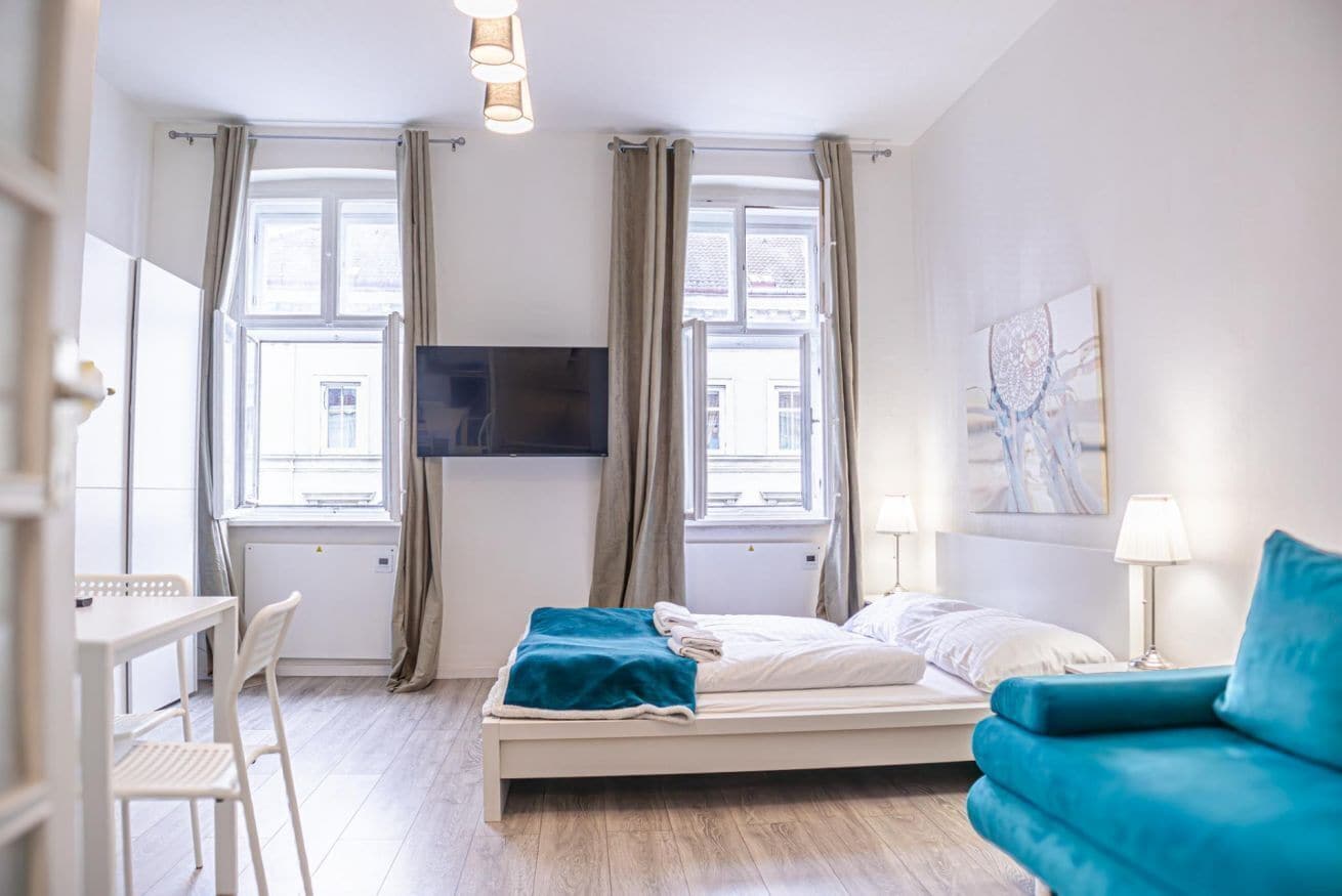 1 chambre, fer et planche à repasser, Wi-Fi, draps fournis