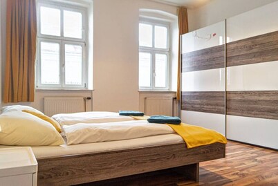Comfy 2BR- Apartment - Bookable in Lockdown