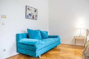 Smart TV - Comfortable 2BR Apt.-Near Wiener Stadthalle (Vienna)