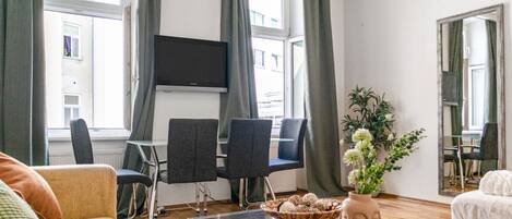 TV