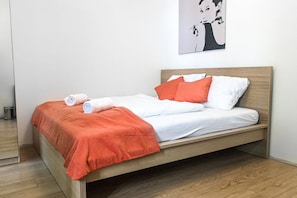 2 bedrooms, WiFi, bed sheets