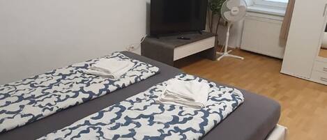 1 bedroom, WiFi, bed sheets