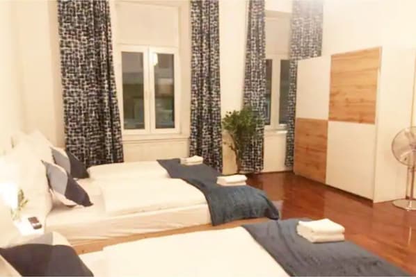 3 bedrooms, WiFi, bed sheets