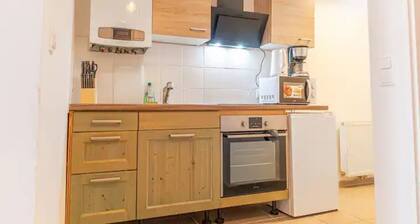 Comfortable Urban Apartment: 2BR Prime Location