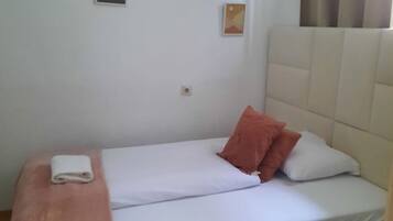 2 Schlafzimmer, Bügeleisen/Bügelbrett, WLAN, Bettwäsche