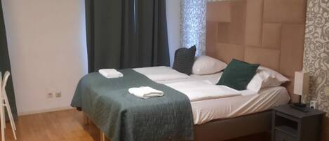 2 bedrooms, WiFi, bed sheets