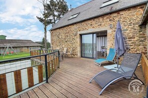 Terrace/patio - de Kermaçonnet - Runan (RUNAN)