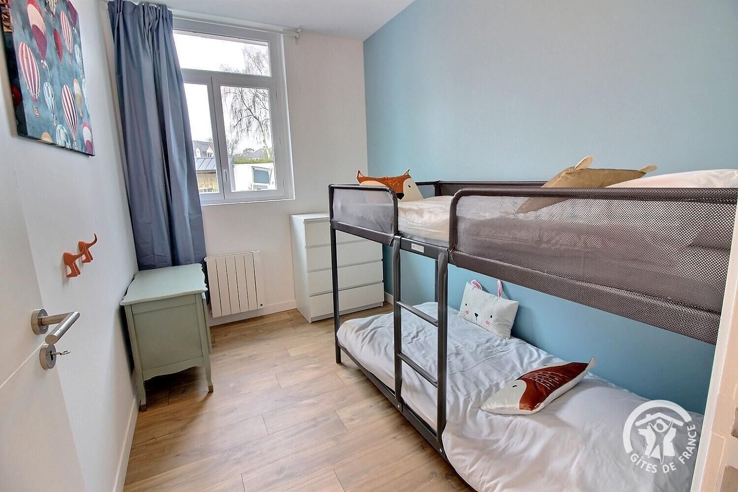 3 chambres, fer et planche à repasser, Wi-Fi gratuit, draps fournis