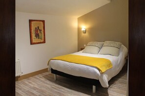Reisekinderbett, kostenloses WLAN, Bettwäsche