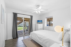 3 makuuhuonetta, silitysrauta/-lauta, ilmainen Wi-Fi, vuodevaatteet