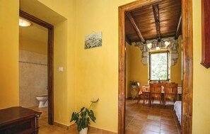 4 Schlafzimmer, Zimmersafe, Bügeleisen/Bügelbrett, Reisekinderbett