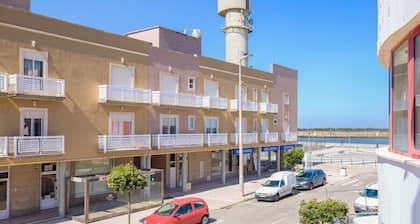 Apartment with Terrace 100m from the Beach