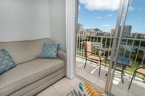 Smart TV - **Diamond Head, Ocean, and Park Views** (Honolulu)